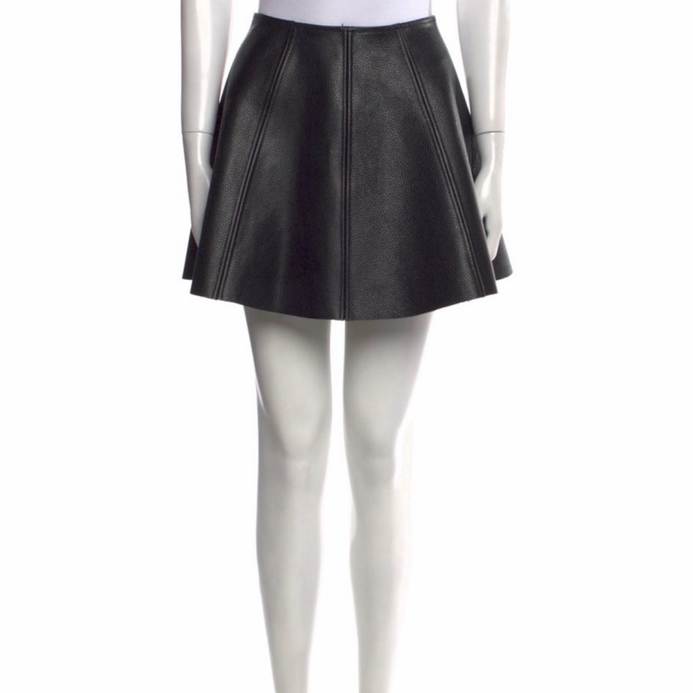 REAL Leather Skirt - Picture 2 of 7